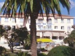 Adonis Sanary Grand Hôtel des Bains - Escapade à eze