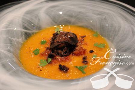 Velouté de potiron à la truffe noire