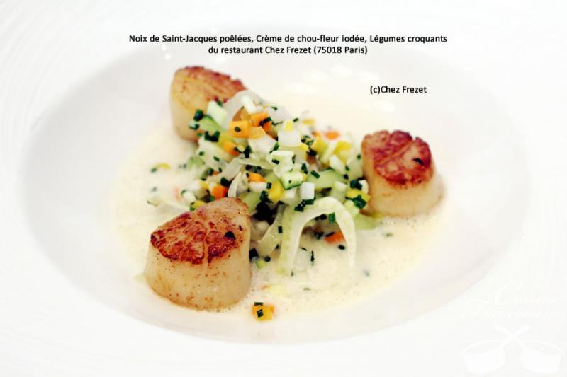 Noix de Saint-Jacques poêlées, Crème de chou-fleur iodée, Légumes croquants