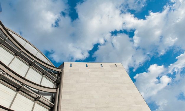 Photo de la semaine : Le MAMAC de Nice et les nuages