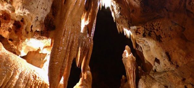 Les grottes de Saint-Cézaire