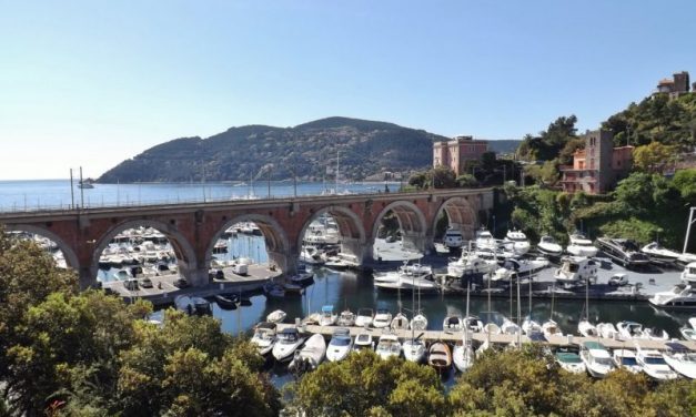Photo de la semaine : Vue du port et du viaduc ferroviaire de La Rague