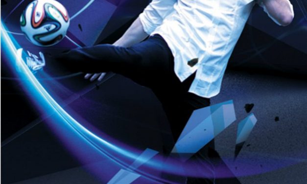 Gautivity, quintuple champion du monde de football freestyle, en démo