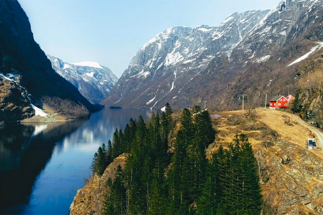 La Norvège : les ombres sur la mer
